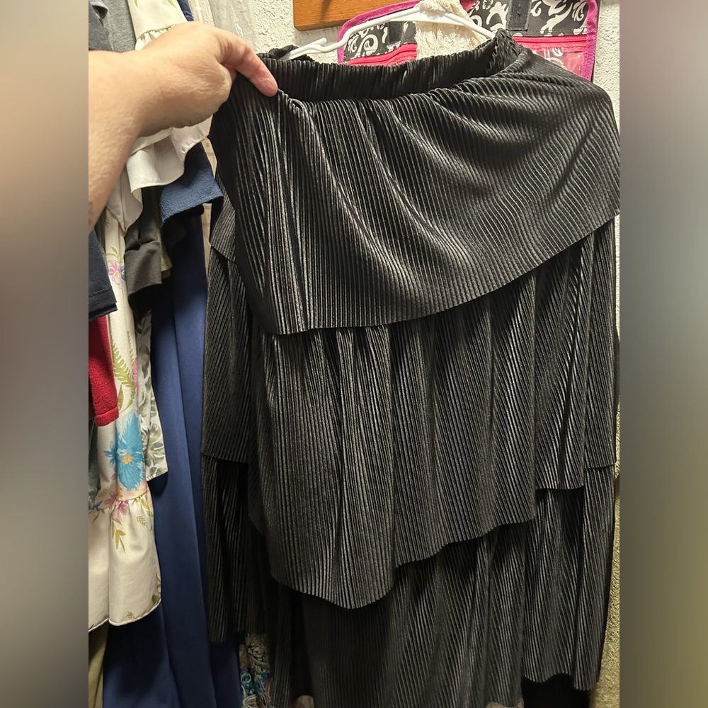 A Classy Chic Boutique Gray Tiered Midi Skirt